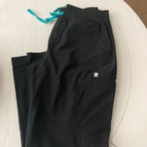 Brand new black freex lined Yola high waisted skinny scrub pants